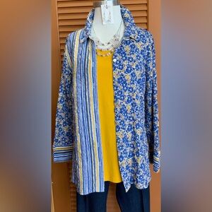 Habitat Blue and Yellow Patterned Shirt EUC Size Small